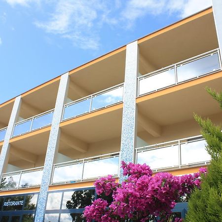 Hotel Lido Vasto Buitenkant foto