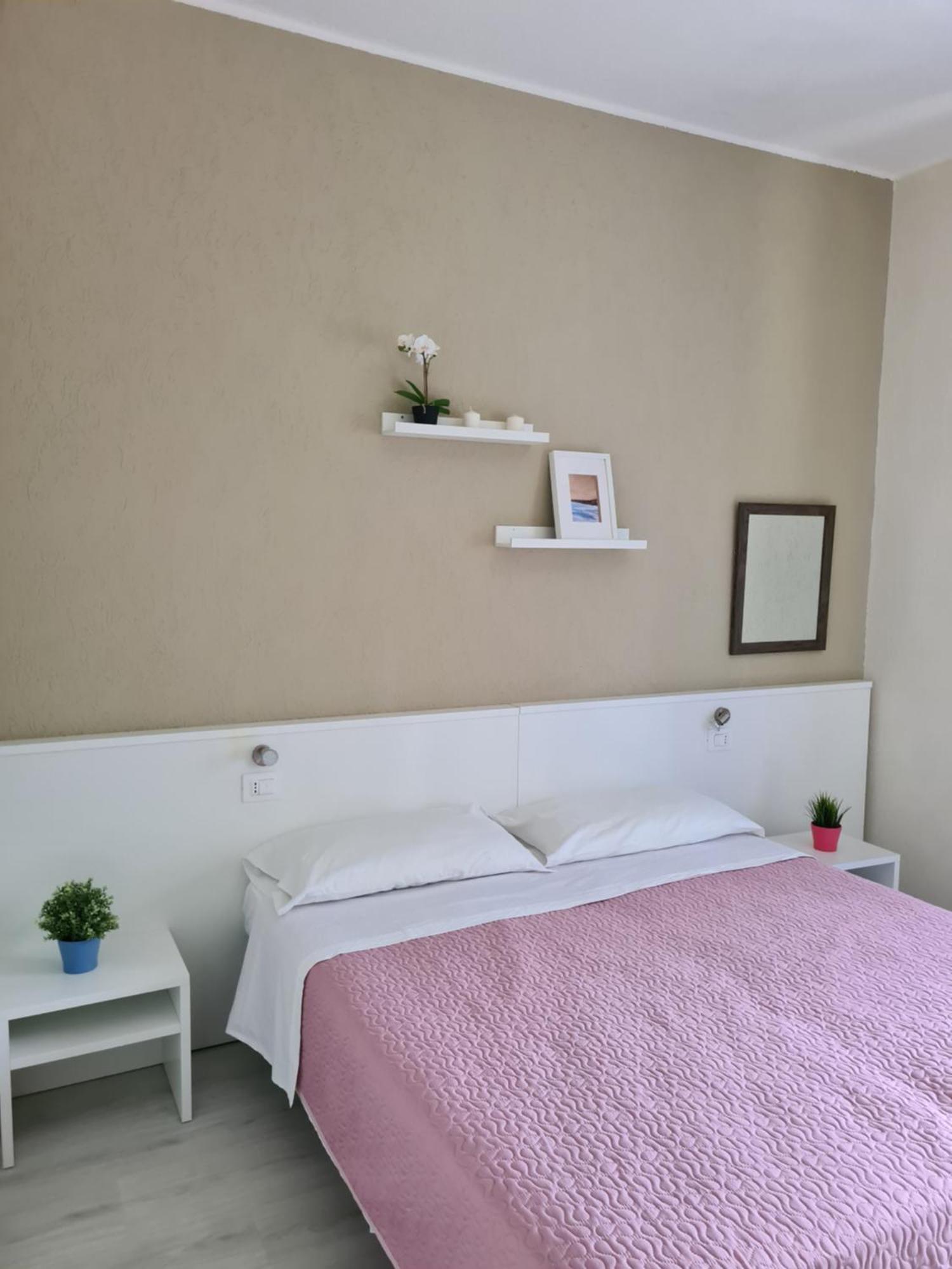 Hotel Lido Vasto Buitenkant foto
