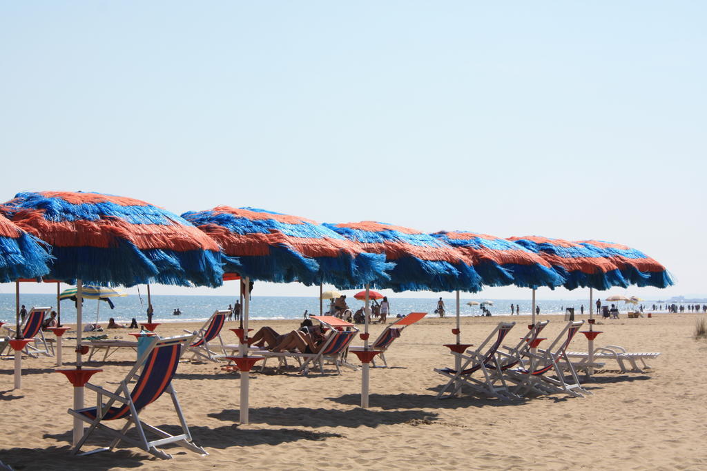 Hotel Lido Vasto Buitenkant foto